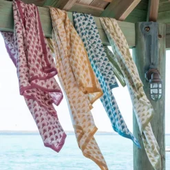 Pomegranate Inc Geo Feather Moss Tablecloth Outlet