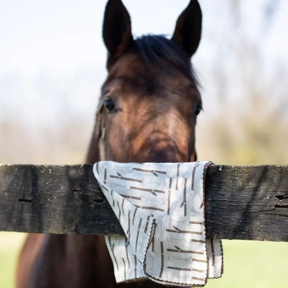 Pomegranate Inc White Linen Snaffle & Buckle Fingertip Towels Clearance