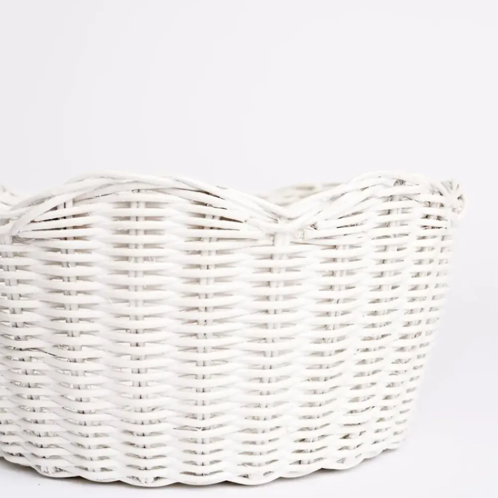 Pomegranate Inc White Wicker Scalloped Bowl New